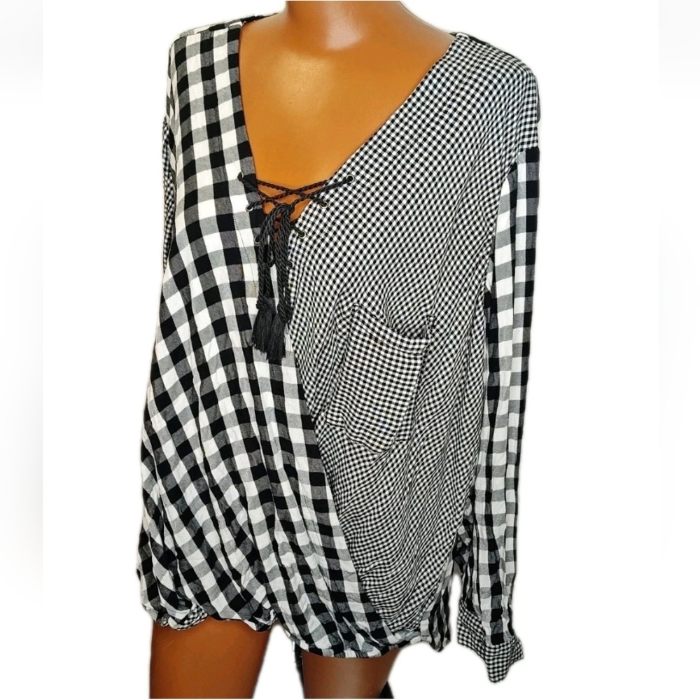 Fourteen Place Tasseled Tie Wrap Shirt Woman XL Black Patchwork Plaid Preppy New - Picture 13 of 13